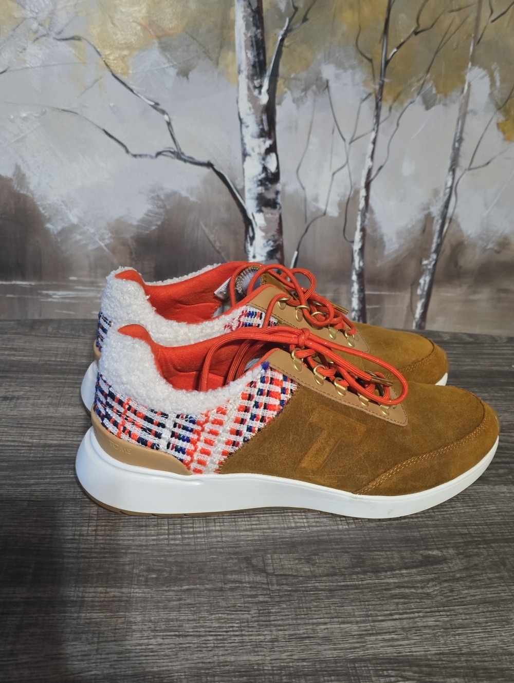 TOMS Tan and Orange Sherpa-Trim Casual Sneaker